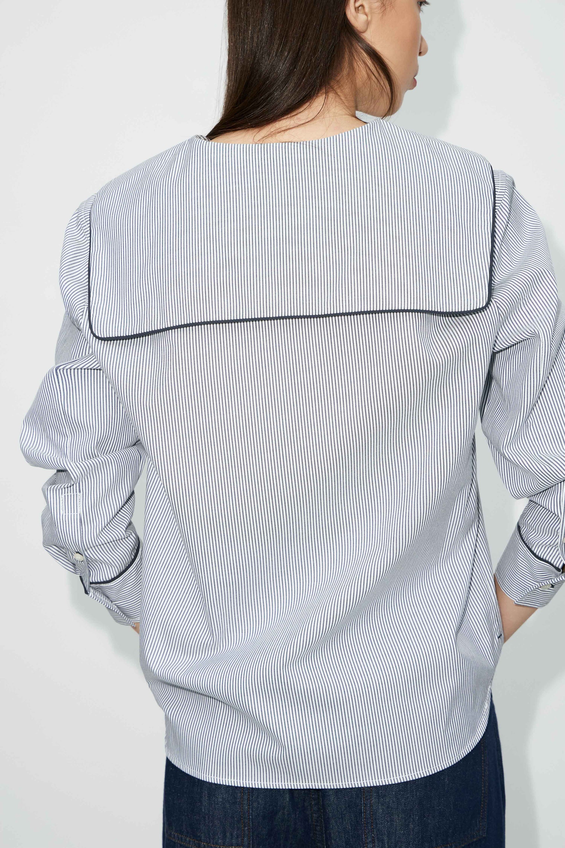 DARK BLUE/WHITE