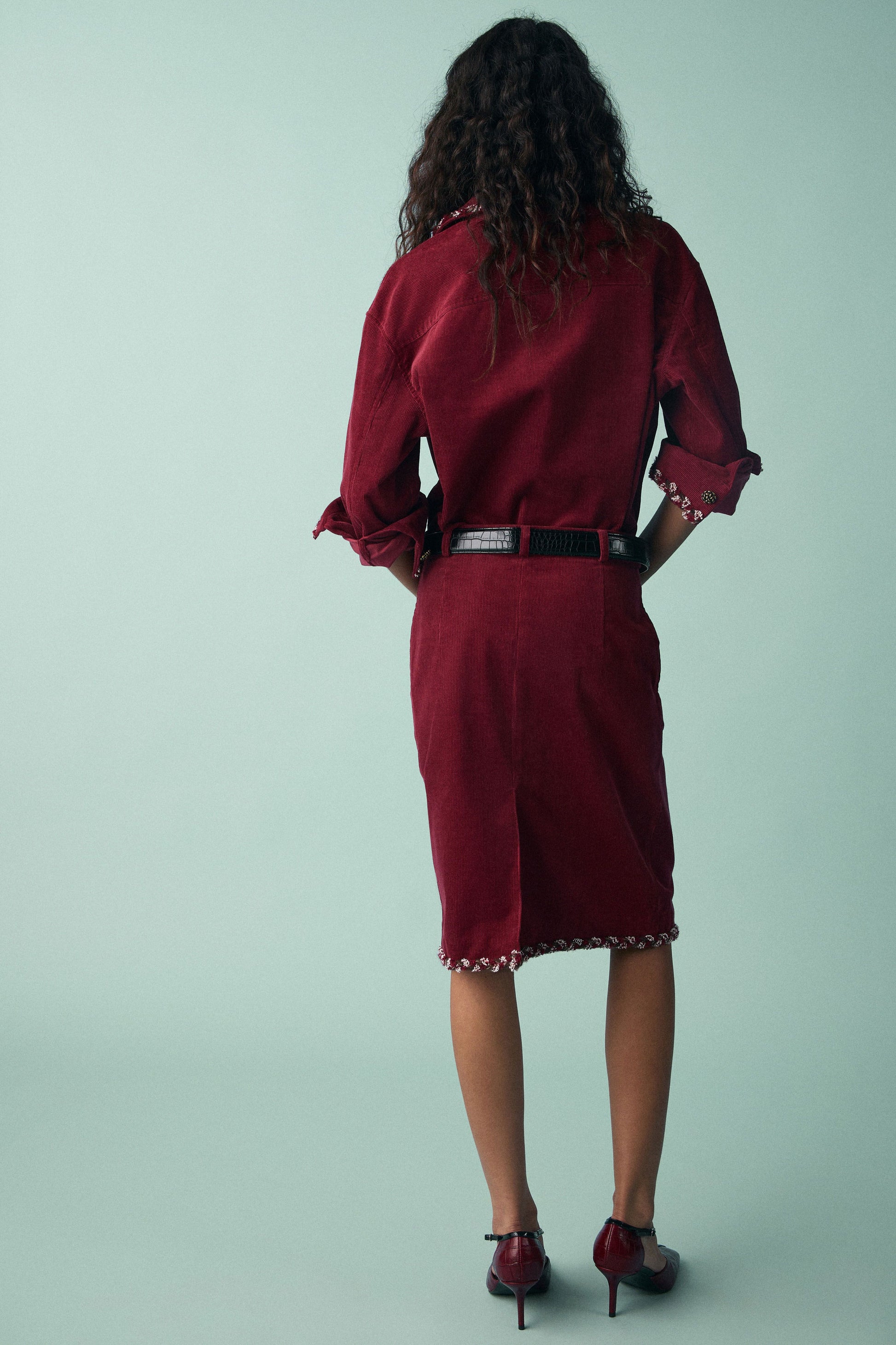 DARK RED