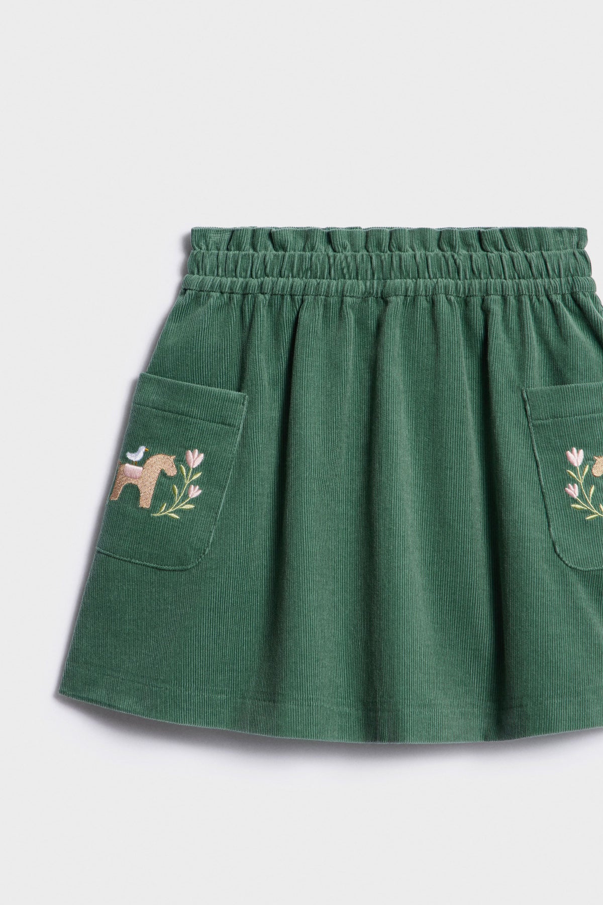 DARK GREEN