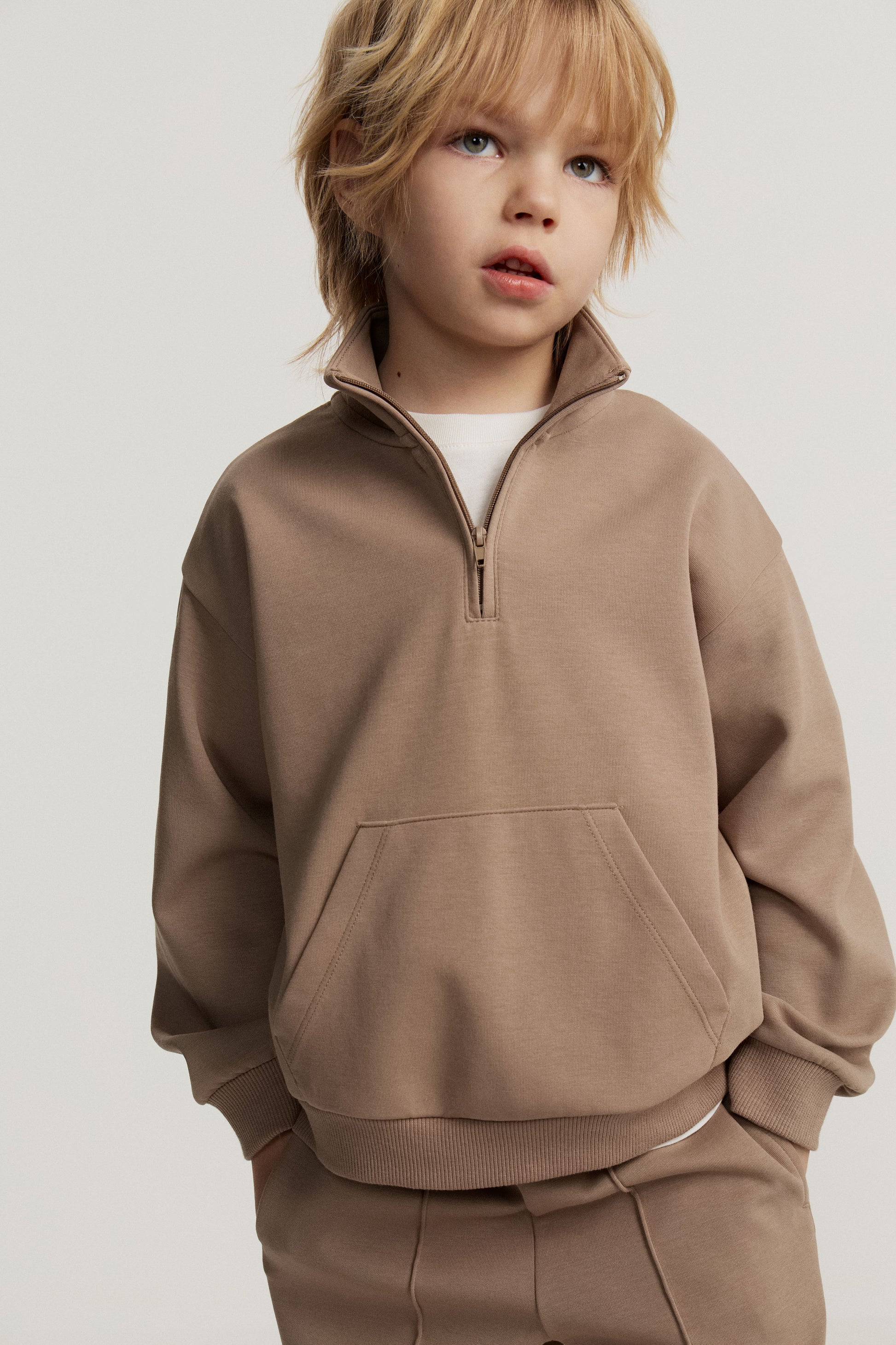 GRAY BROWN