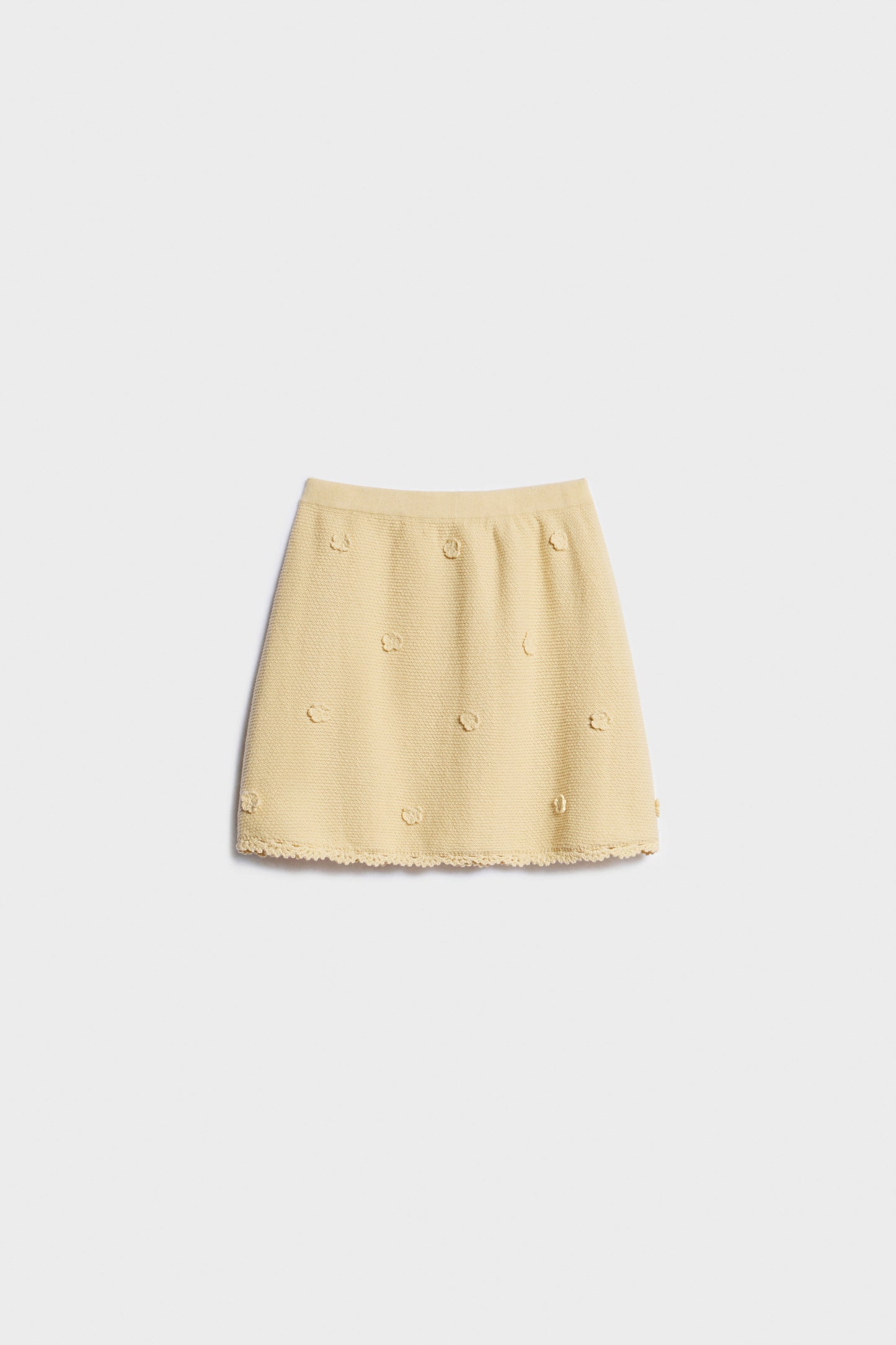 LIGHT YELLOW