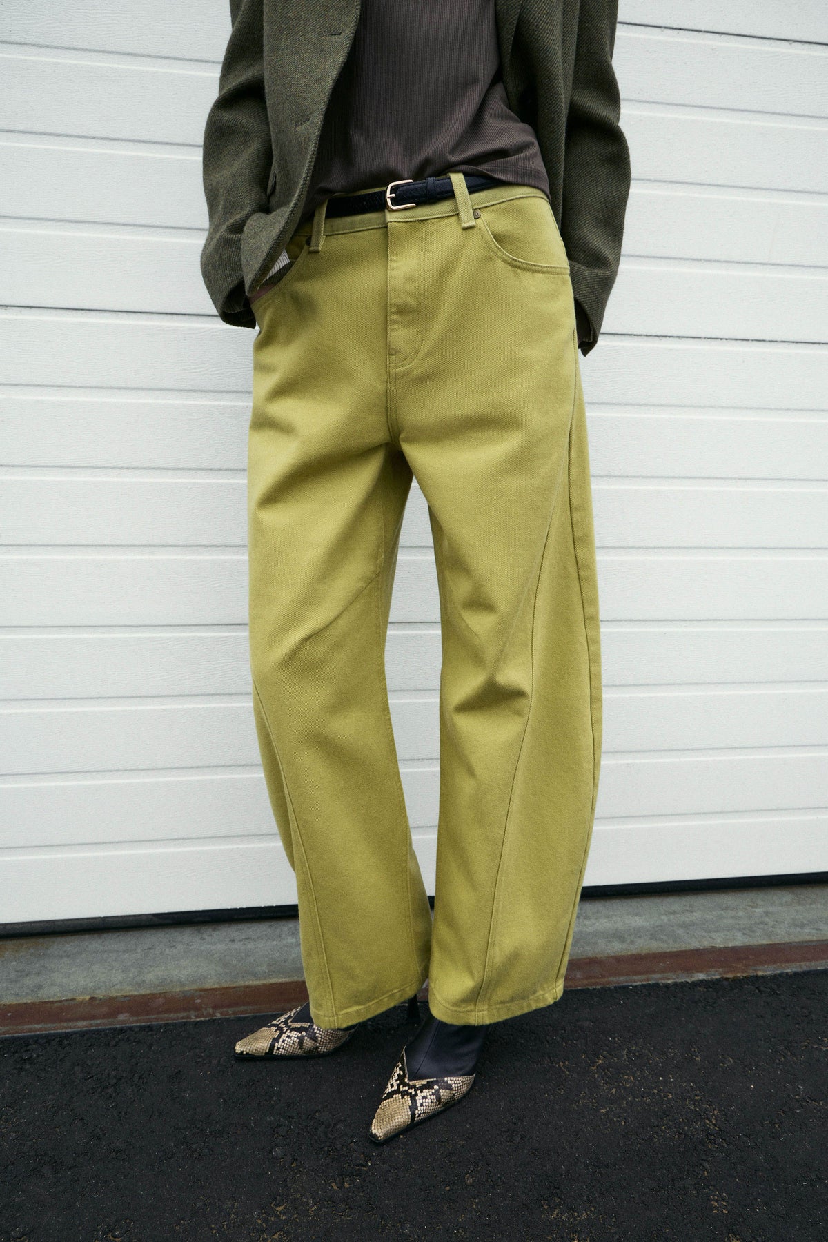 GREEN-YELLOW
