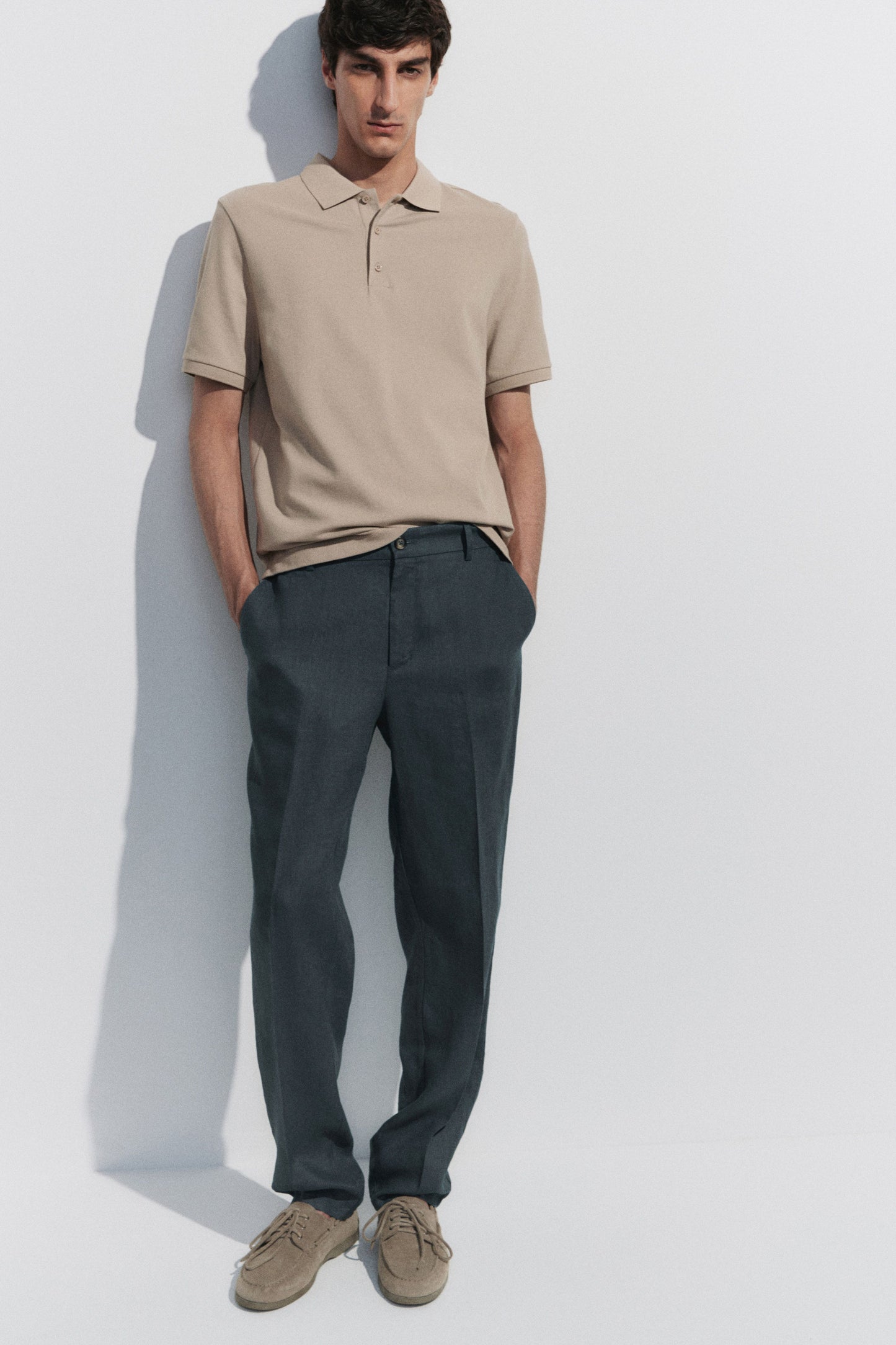 GREY BEIGE
