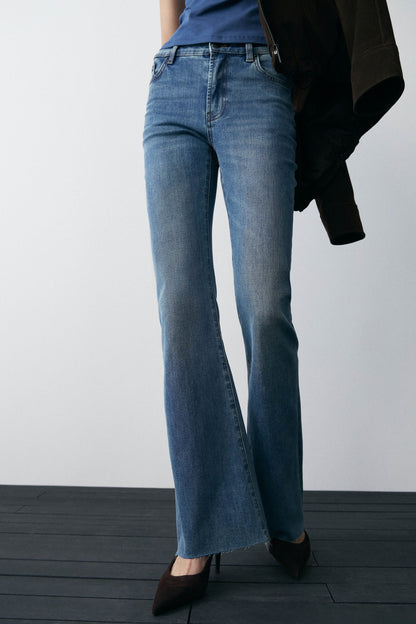 VINTAGE BLUE