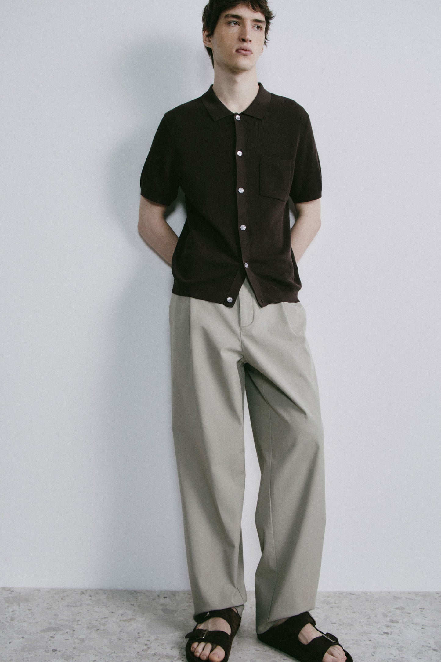 DARK BROWN