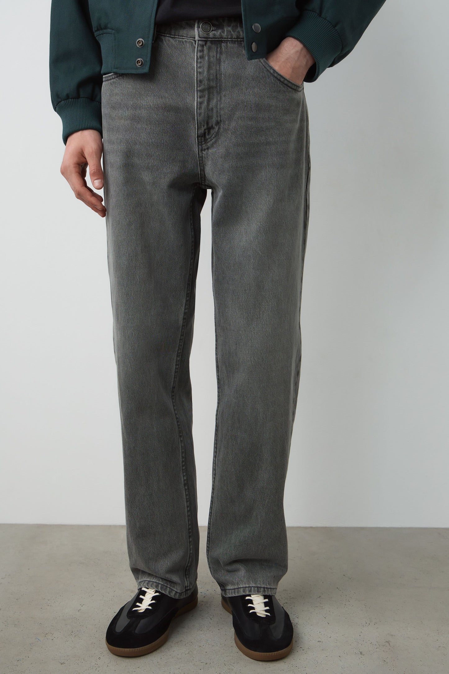 ARCTIC GREY