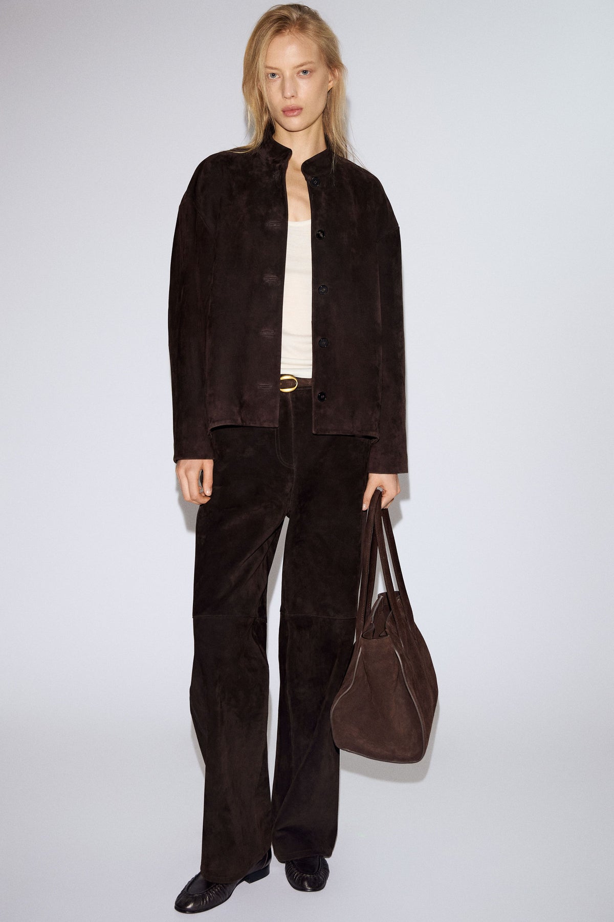 DARK BROWN