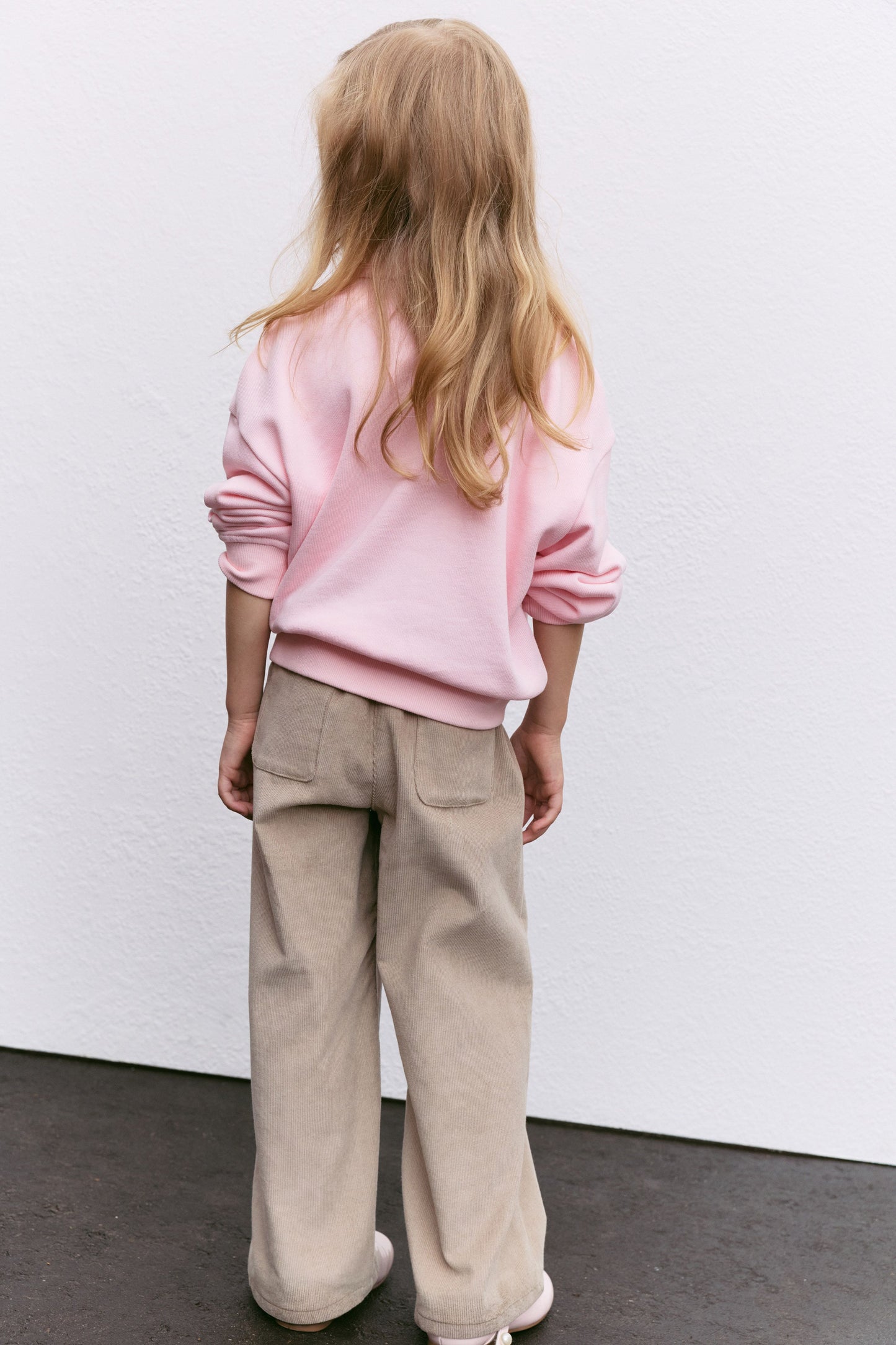 GREY BEIGE