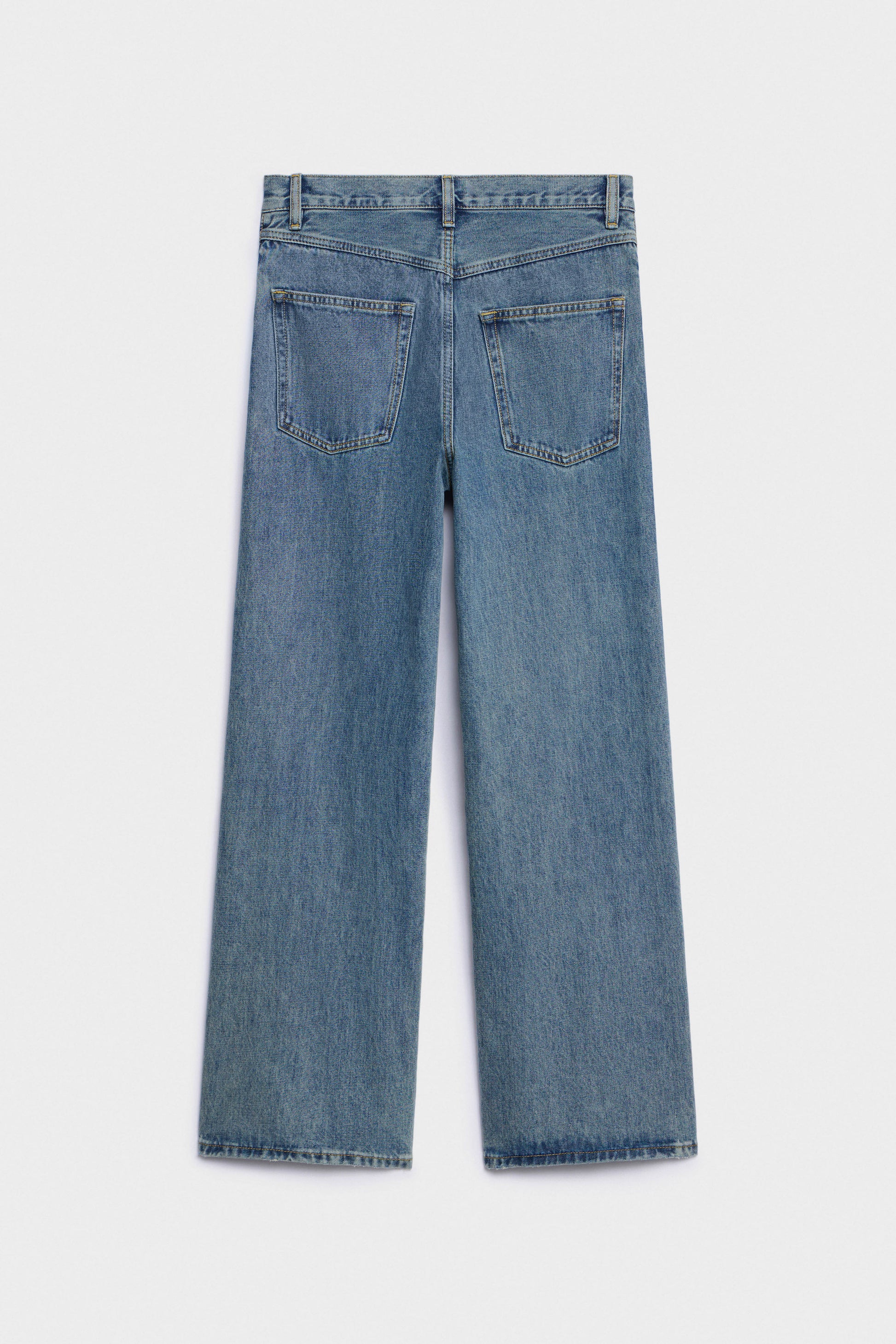 VINTAGE BLUE