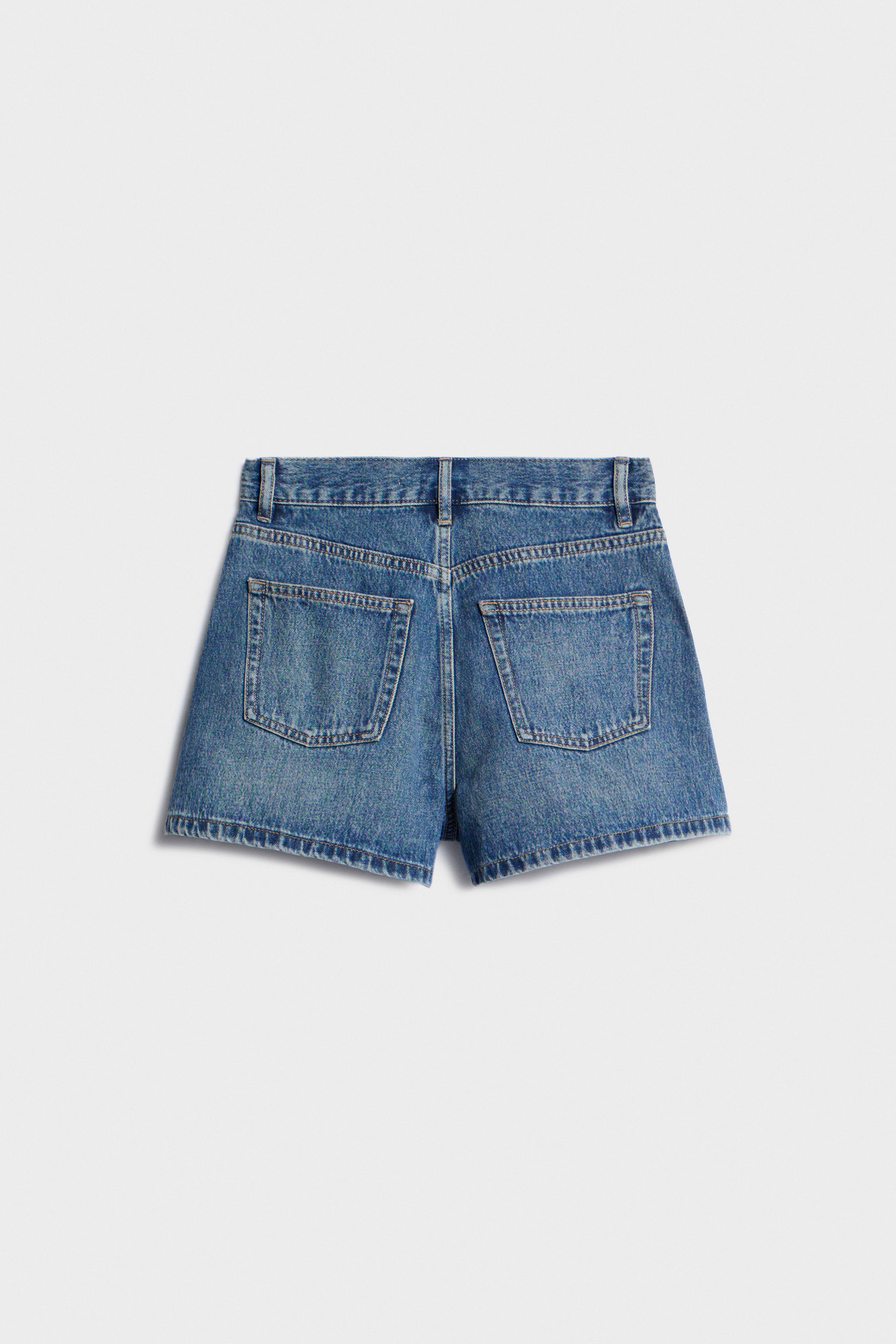 VINTAGE BLUE