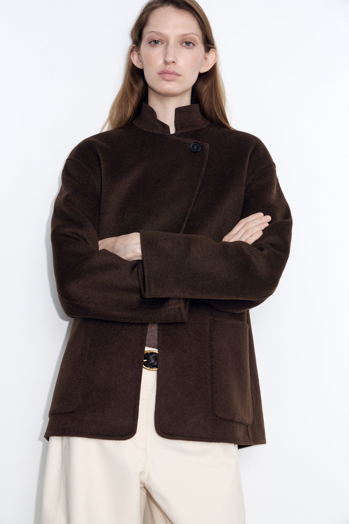 DARK BROWN