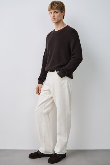 DARK BROWN