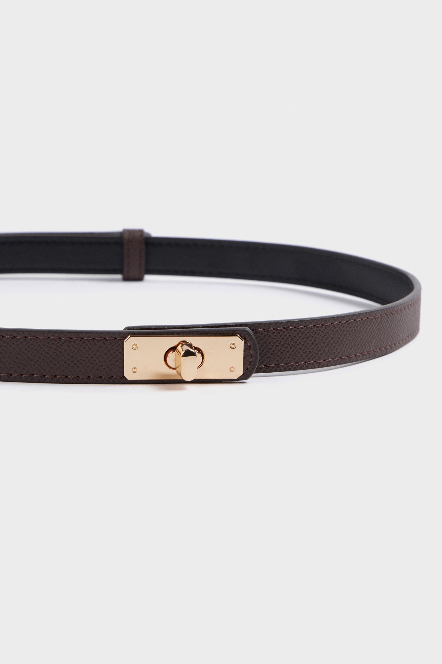 DARK BROWN